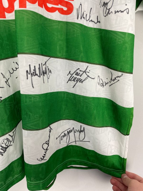 1991 92 CELTIC *SQUAD SIGNED* BNWT HOME SHIRT (L) UMBRO on Sale