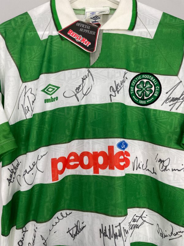 1991 92 CELTIC *SQUAD SIGNED* BNWT HOME SHIRT (L) UMBRO on Sale