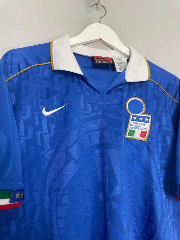 1995 96 ITALY HOME SHIRT (M) NIKE Hot on Sale