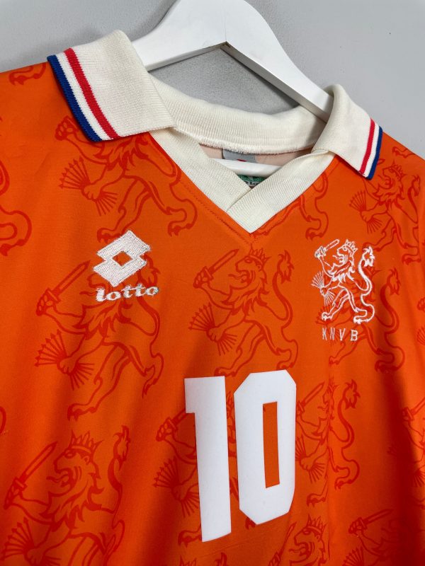 1994 NETHERLANDS BERGKAMP #10 HOME SHIRT (L) LOTTO Fashion